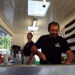 Pascal faisant les crêpes le lundi
