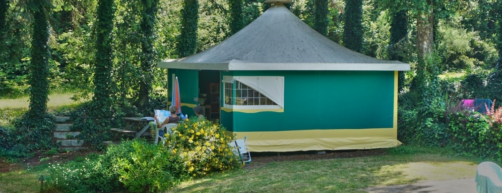 <span>Location de tente aménagée </span>TiT'TENTE - 2/4 PERSONNES