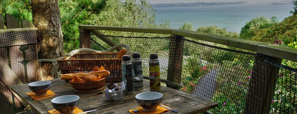 Cabane dans les arbres 2 à 4 personnes <span>dans votre camping en Bretagne Nord</span>
